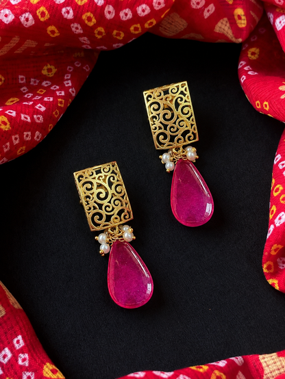 Earring with Monalisa Stone and Square Designer Top