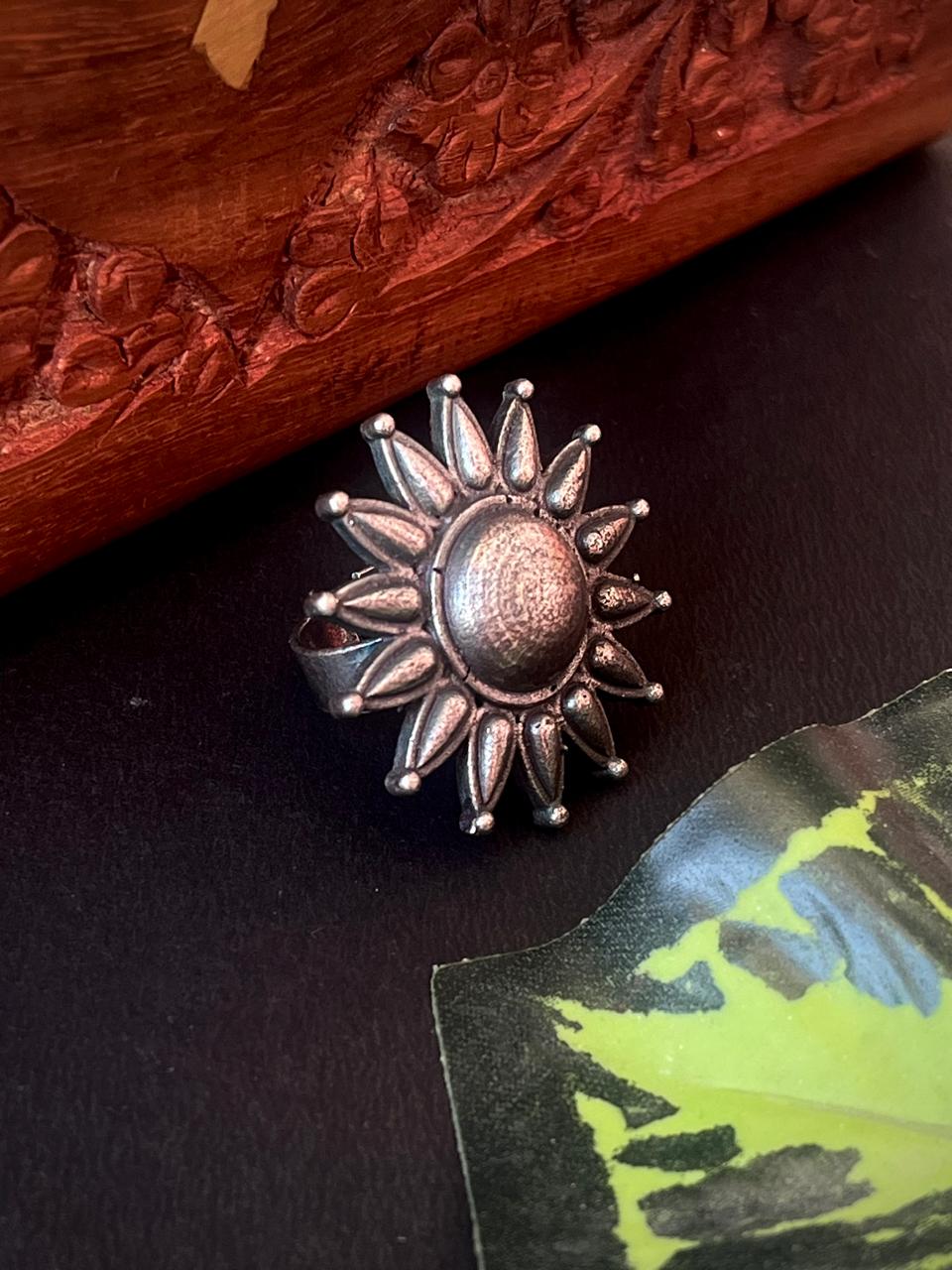 Oxidized Black Polish Floral Ring