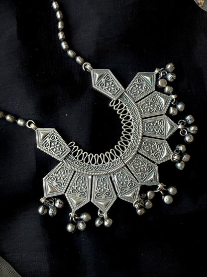 Black Polish Partywear Long Necklace