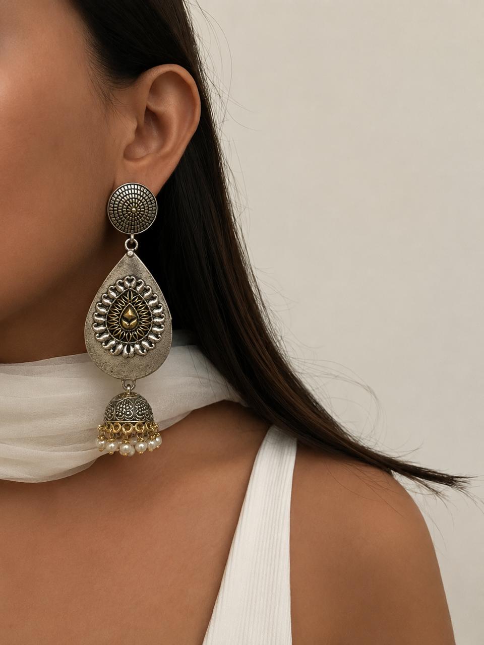 Dual Tone Lone Partywear Earring