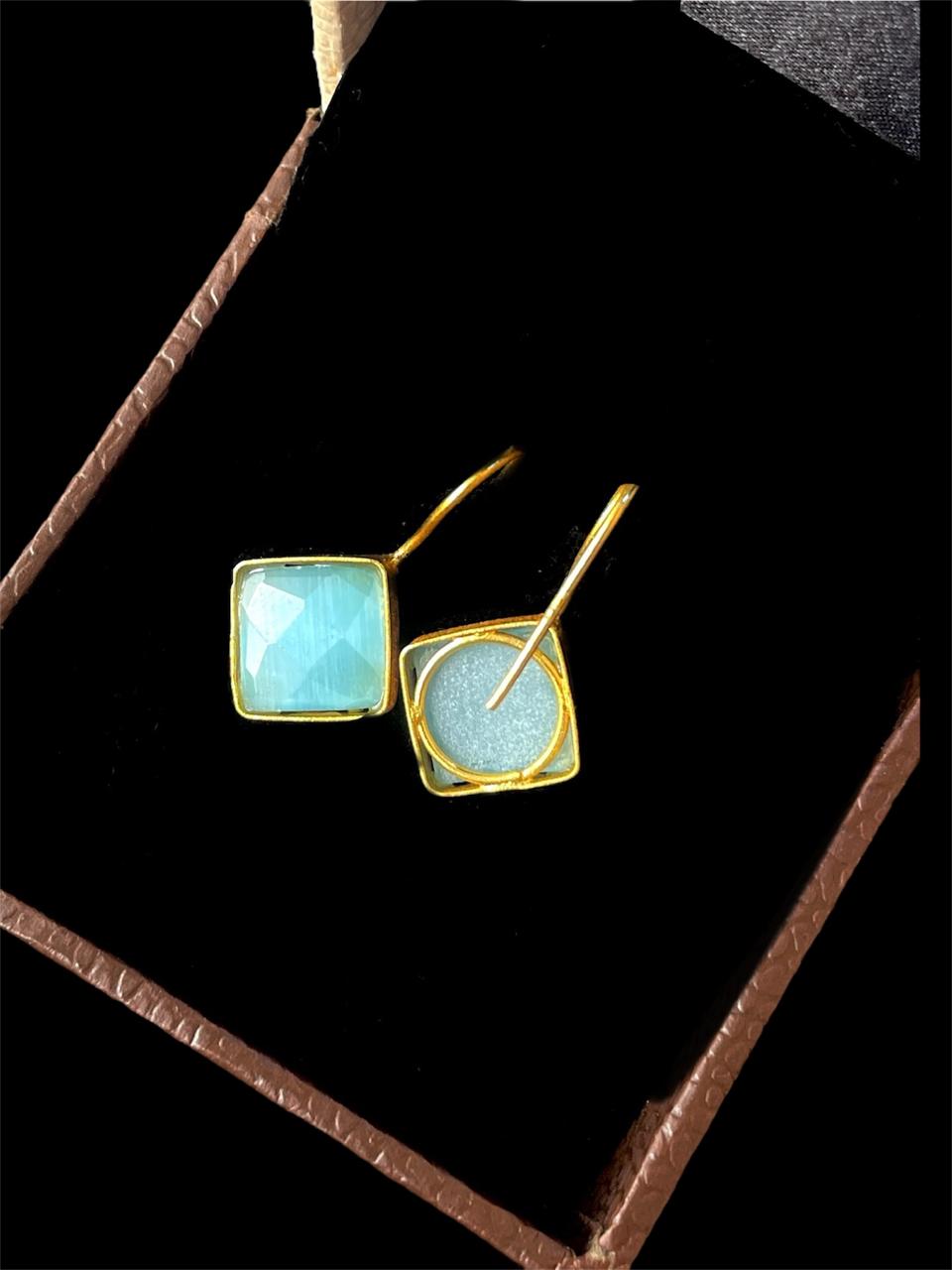 Cut Stone Square Golden Stud Earring