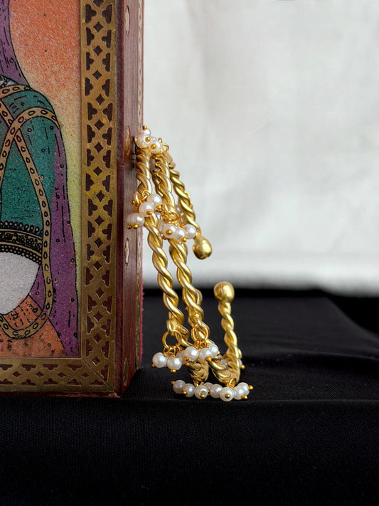 Golden Twisted Beaded Openable Bangle set