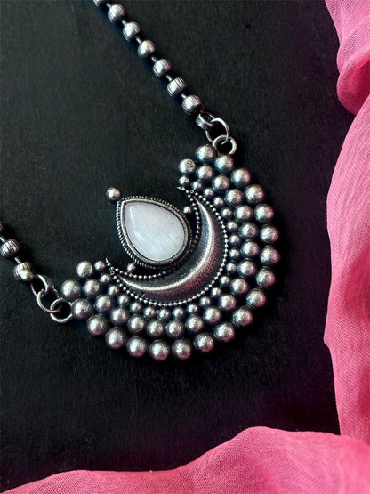 Monalisa Stone Moon shape Pendant Chain Necklace