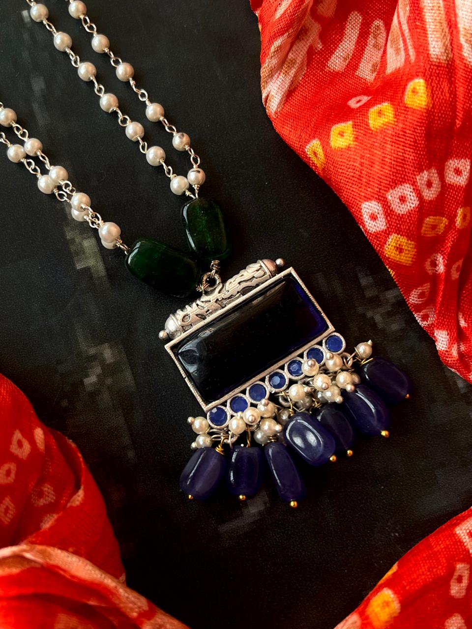 Monalisa Stone Beaded Pendant Necklace with Earring Set