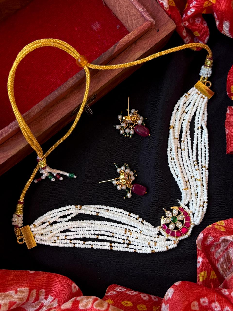 Pachi Kundan Pendant Choker Necklace with Earring set