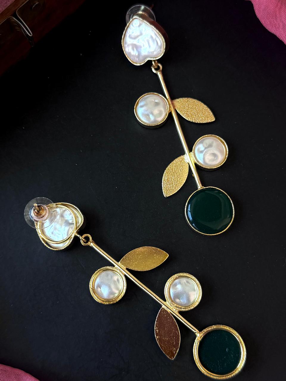 Monalisa Stone Shell Pearl Golden Leaf Earring