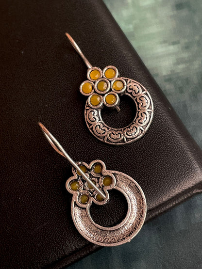 Small Stone Oxidized Round Light Weight Earring