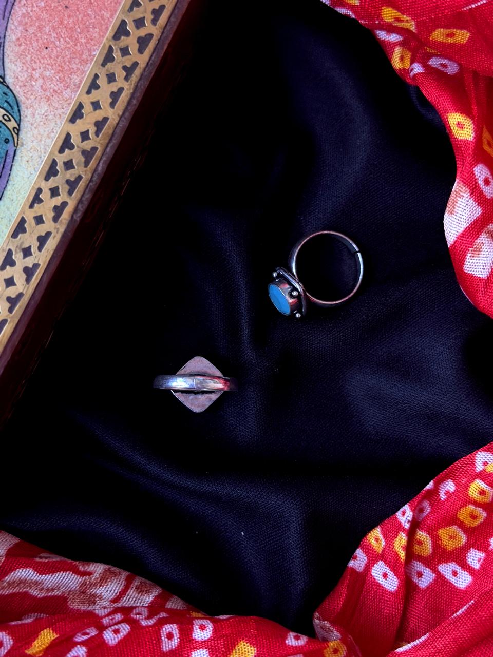 Monalisa Stone Silver Replica Toe Ring