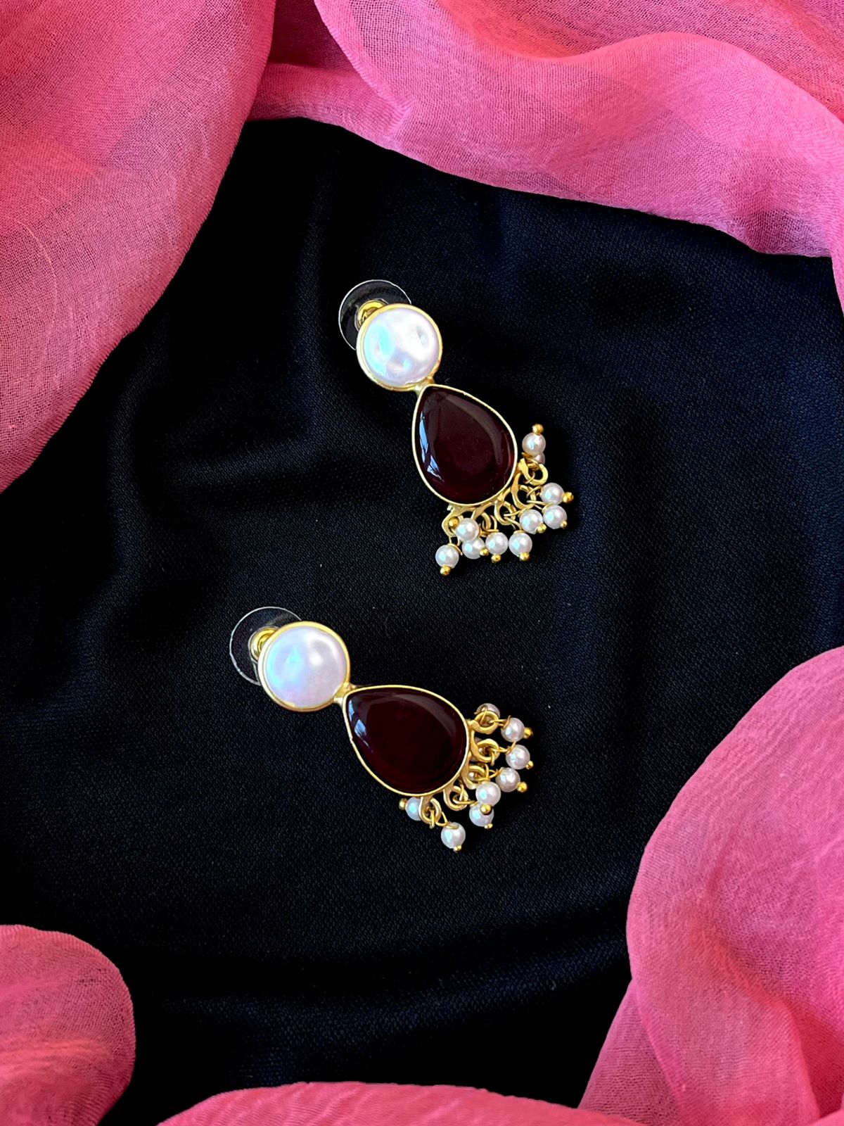 Monalisa Stone with Shell Pearl Choker and Earring set