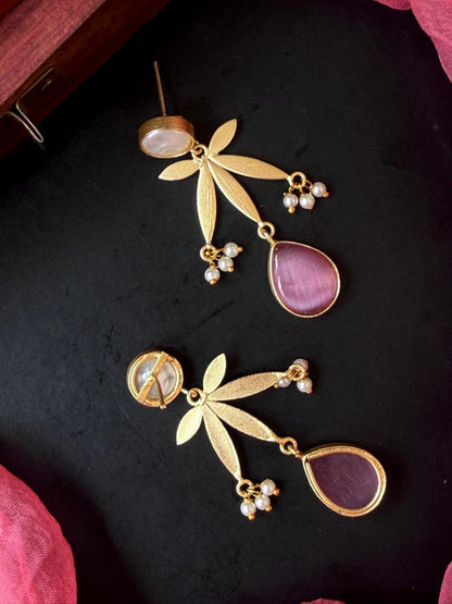 Monalisa Stone Shell Pearl Golden Geometrical Earring