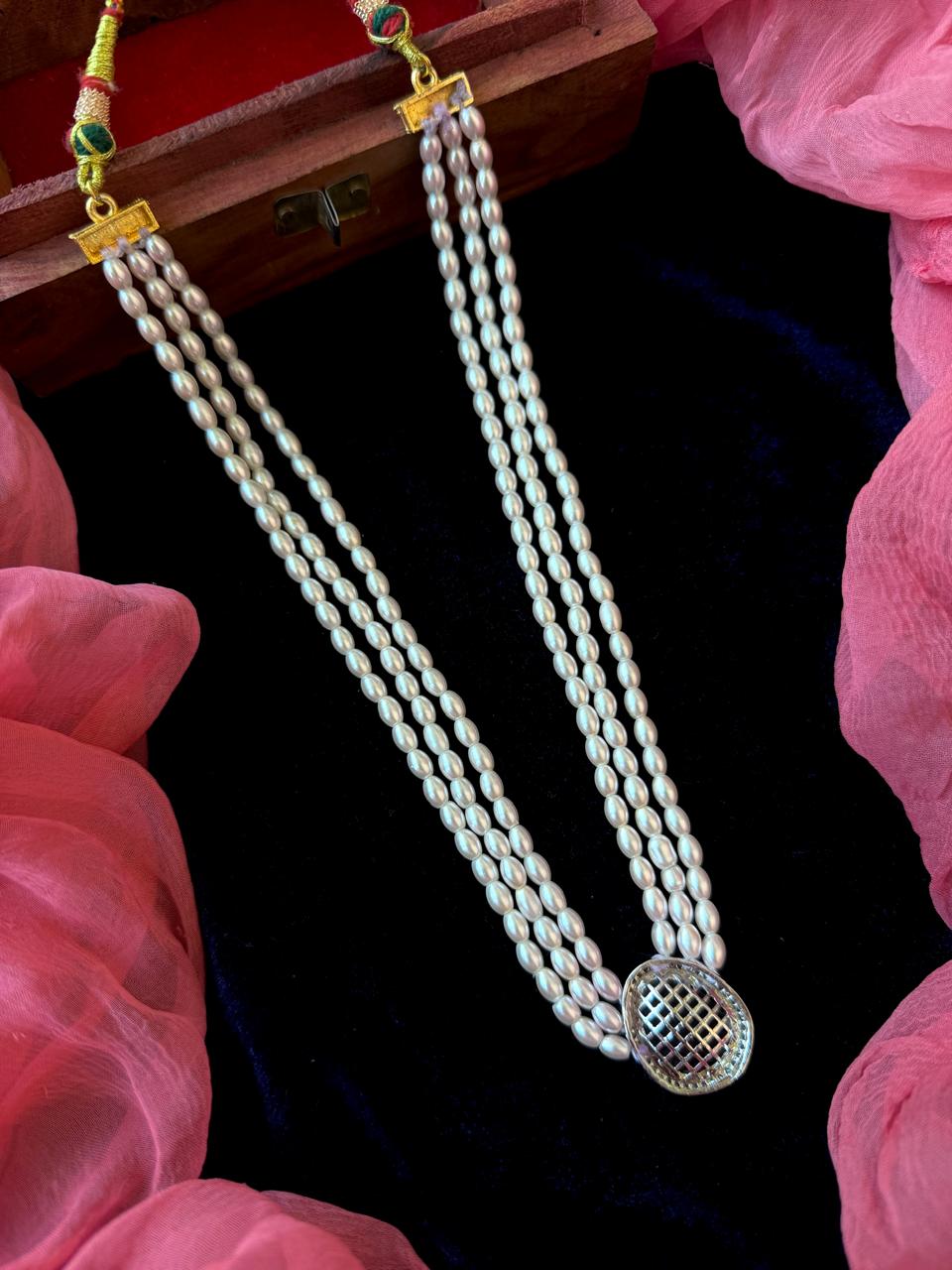 Monalisa Stone Pendant Beaded Three Layere Mala Necklace