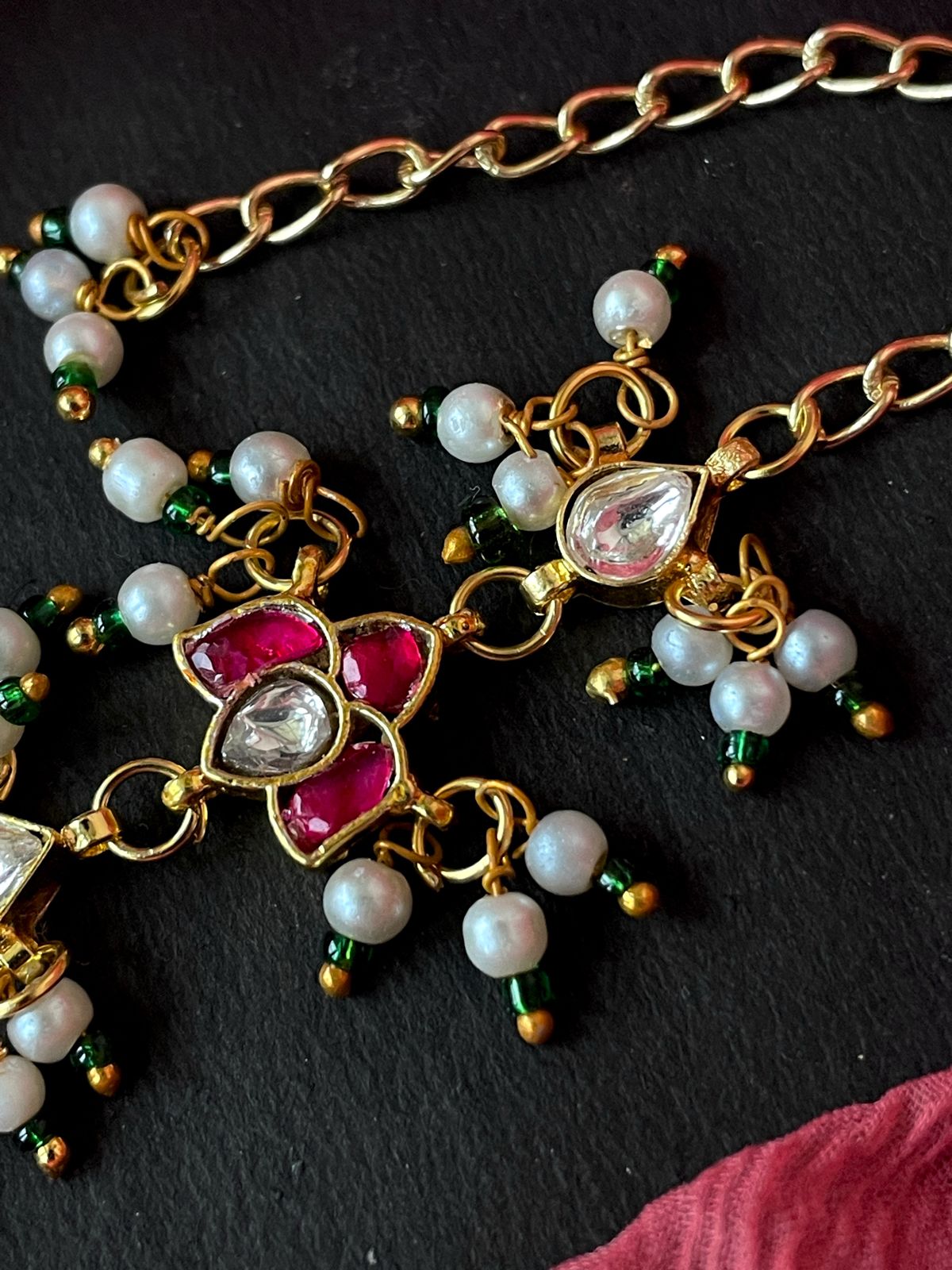 AD with Monalisa Stone and Pachi Kundan Beaded Bracelet