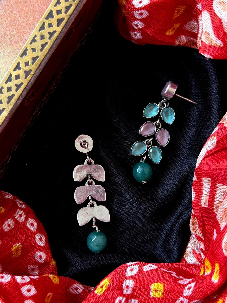 Monalisa Stone Hanging Silver Replica Earring