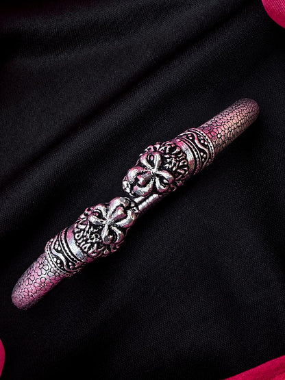 Oxidized Lion End Openable Kada set