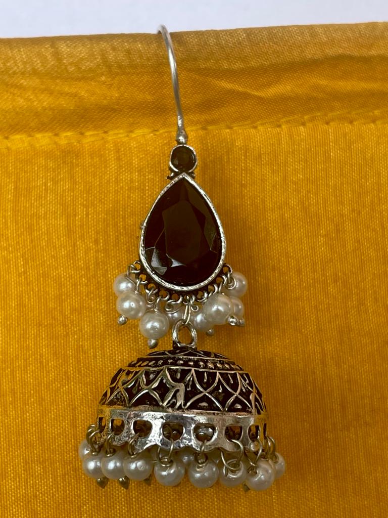 Monalisa Stone top with black polish jhumki Earring