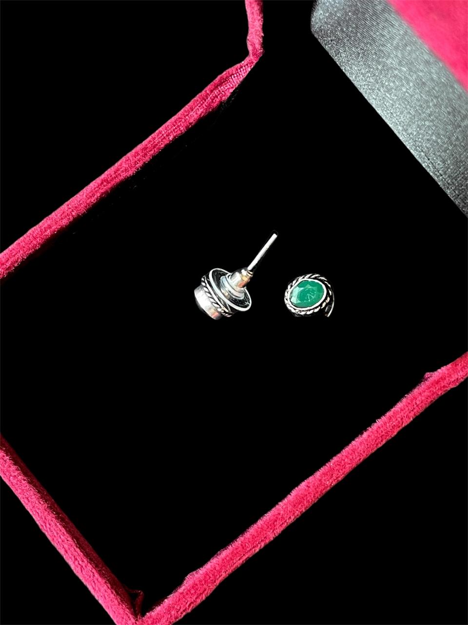 Monalisa Stone Stud Earring (Pair of 2 sets)