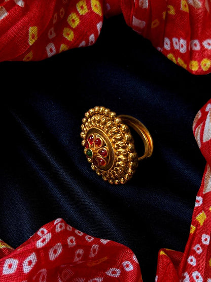 Monalisa Stone Golden Ethnic Ring