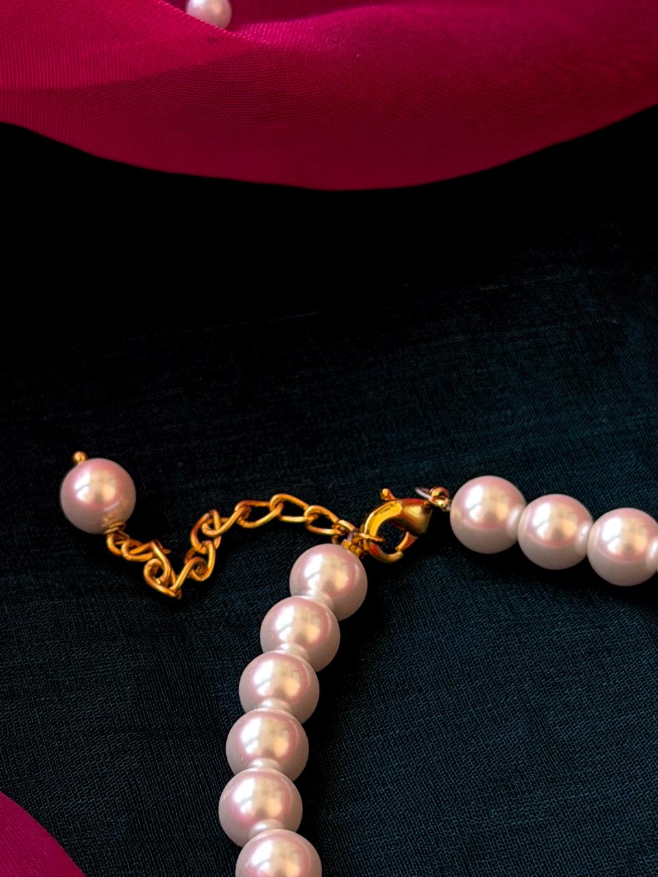 Meenakari Stone Pendant with Shell Pearl Mala