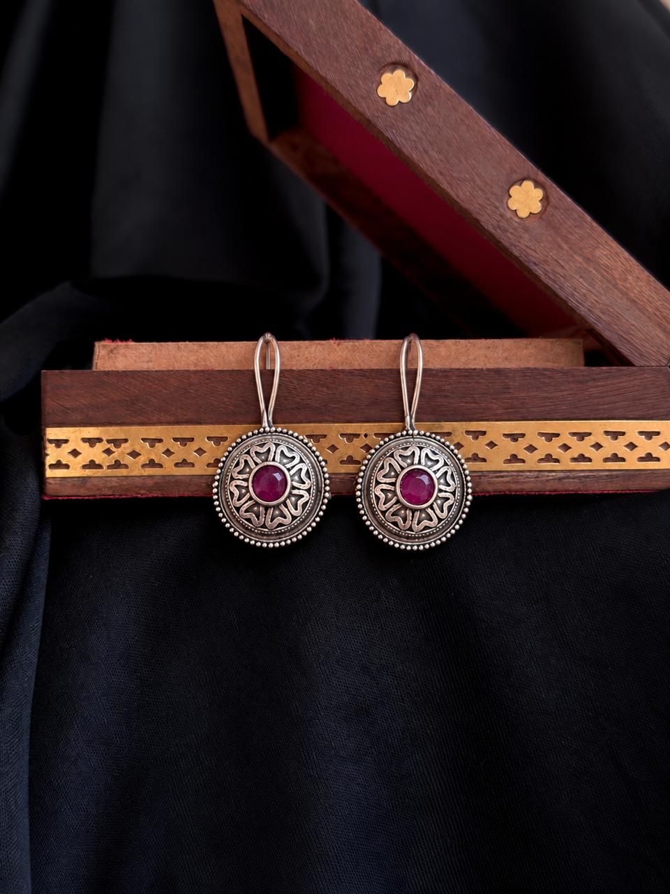 Monalisa Stone Oxidized Round Earring