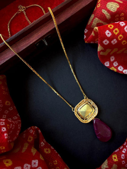 Kundan with Natural Stone PendantChain Necklace
