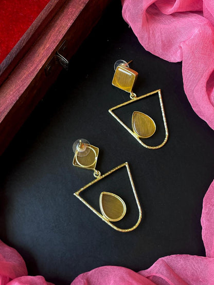 Monalisa Stone Golden Geometrical Earring