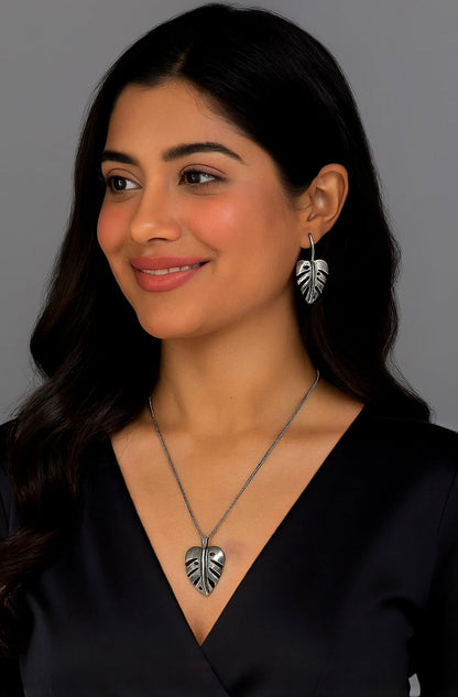 Oxidized Black Polish Leaf Pendant Chain Necklace with Earring set