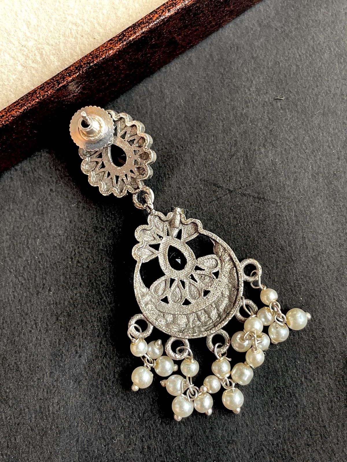 oxidized chandbali earing with stone and beads