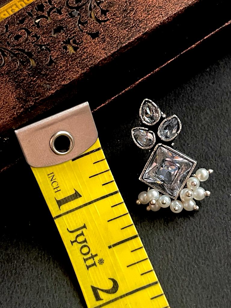 Monalisa stone with Cheer Stud Earring