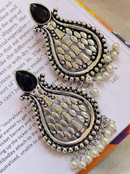 Oxidized Stud Earring with Monalisa stone