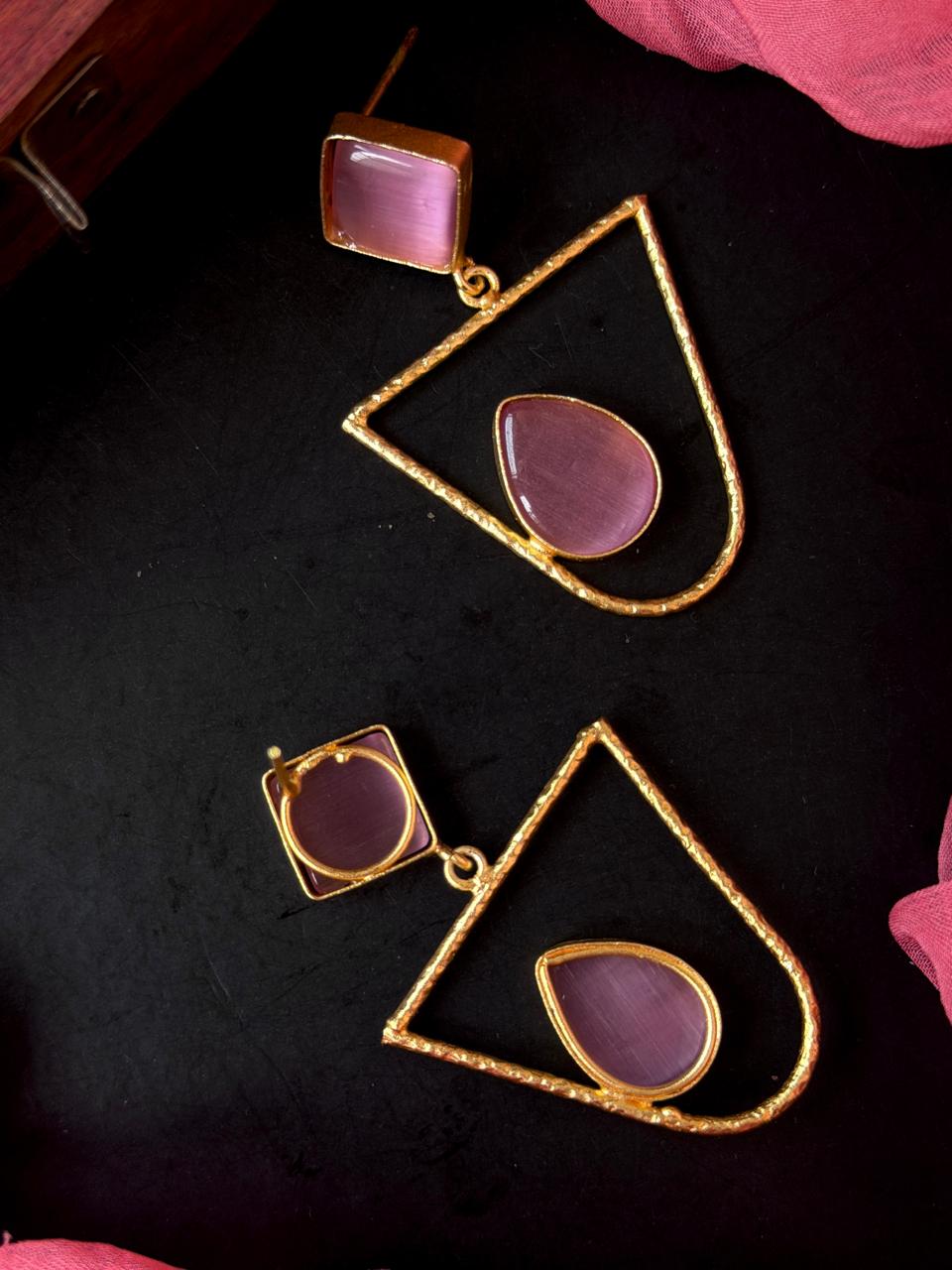 Monalisa Stone Golden Geometrical Earring
