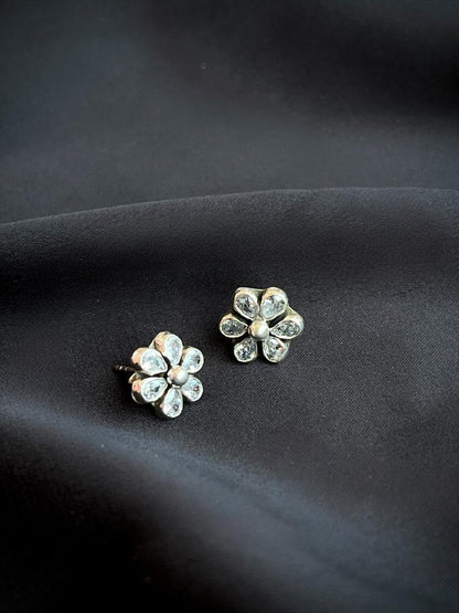 AD Stone 92.5 Silver Stud Earring