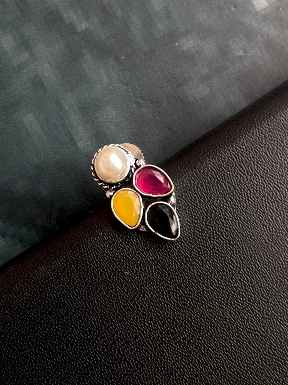 Three Monalisa Stone with White Pearl Stud Earring