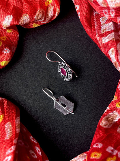 Monalisa Stone Oxidized Earring