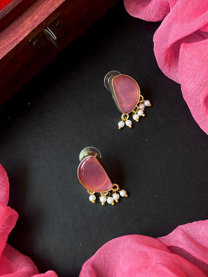 Monalisa Stone Stud Golden Earring