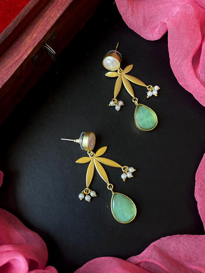 Monalisa Stone Shell Pearl Golden Geometrical Earring