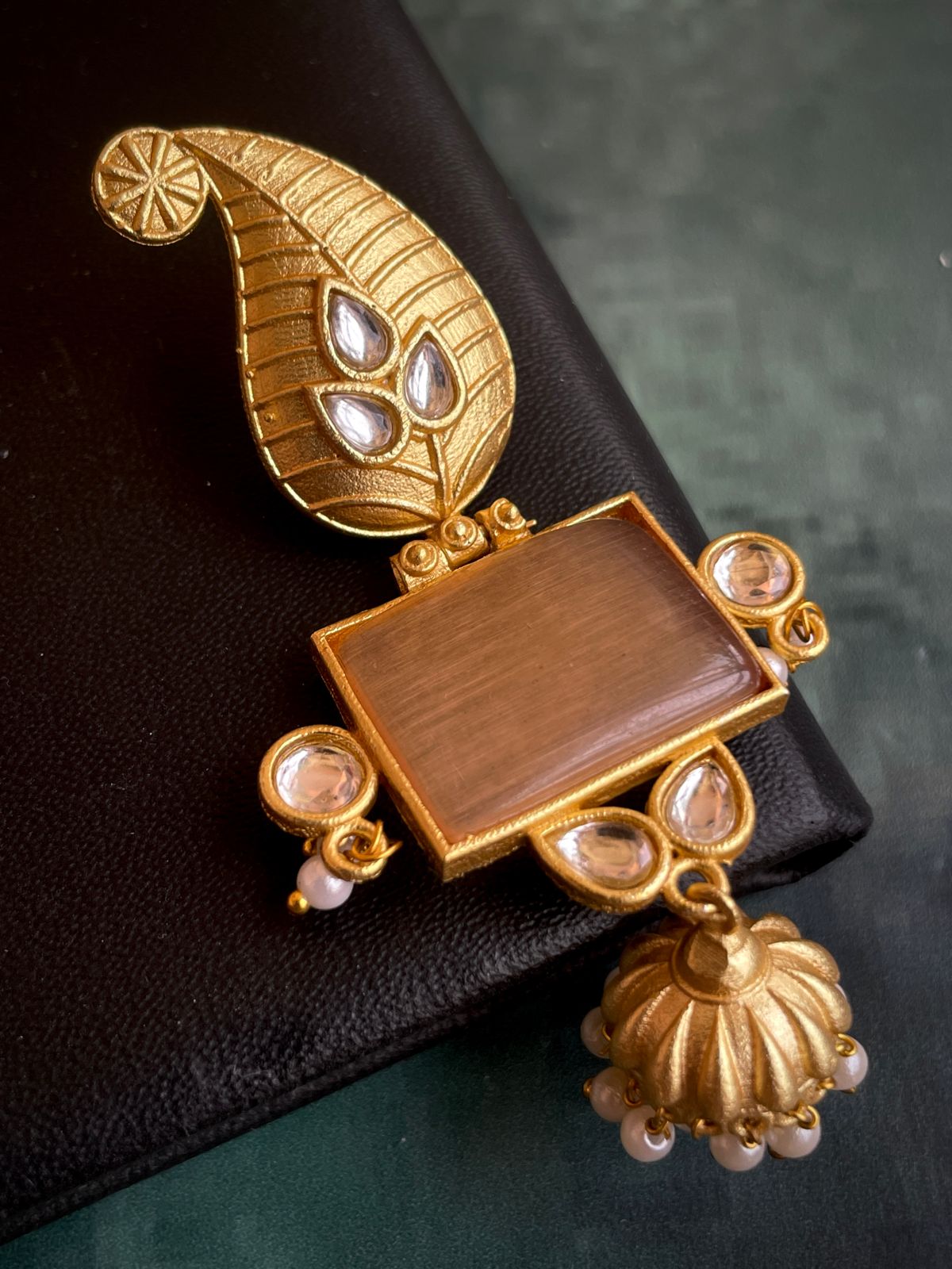 Monalisa Stone Golden Earring