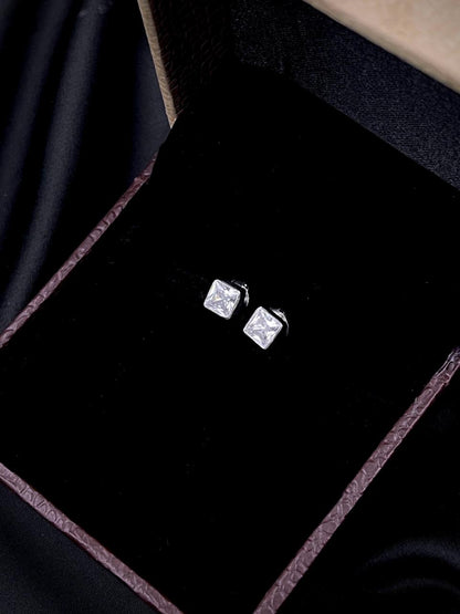 AD Stone 92.5 Silver Stud Square Earring