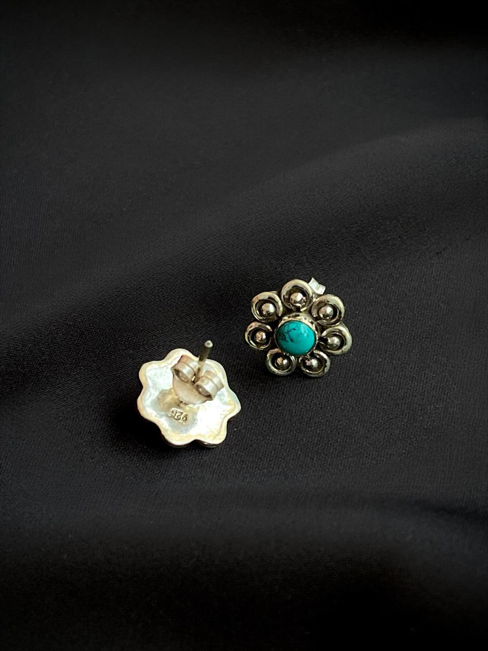 Floral 92.5 Silver Stud Earring