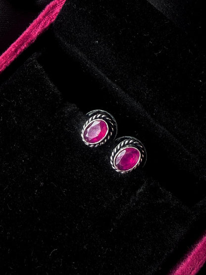 Monalisa Stone Stud Earring (Pair of 2 sets)