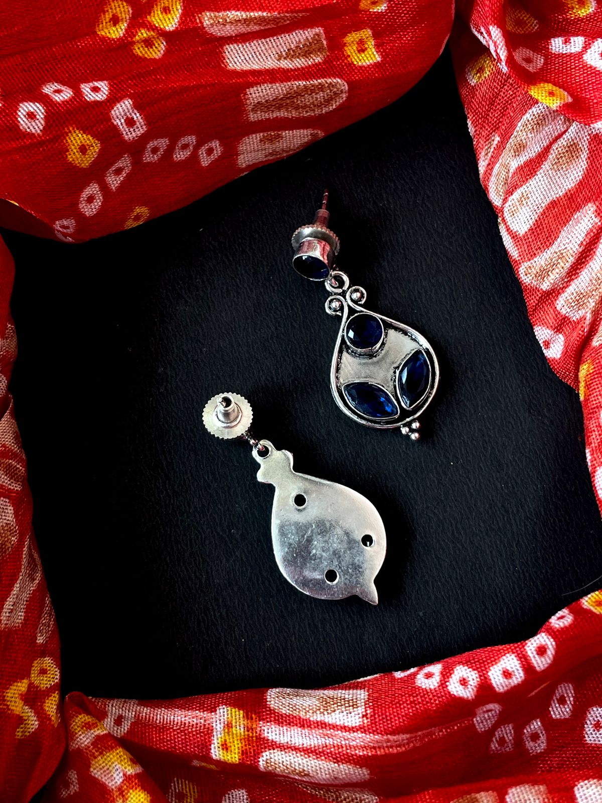 Monalisa Stone Trendy Partywear Earring