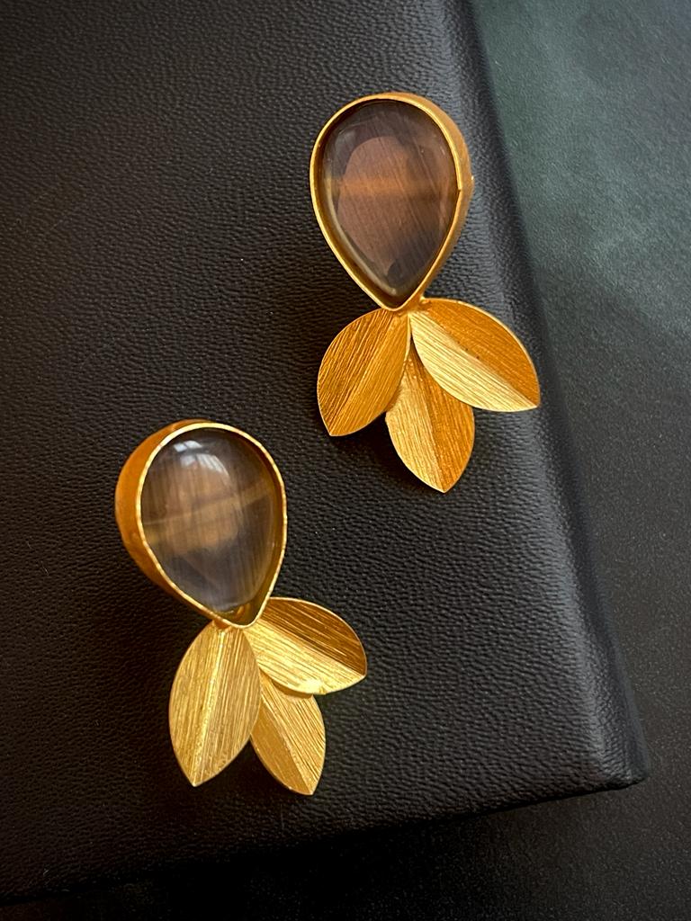 Monalisa Stone Golden Leaf Earring