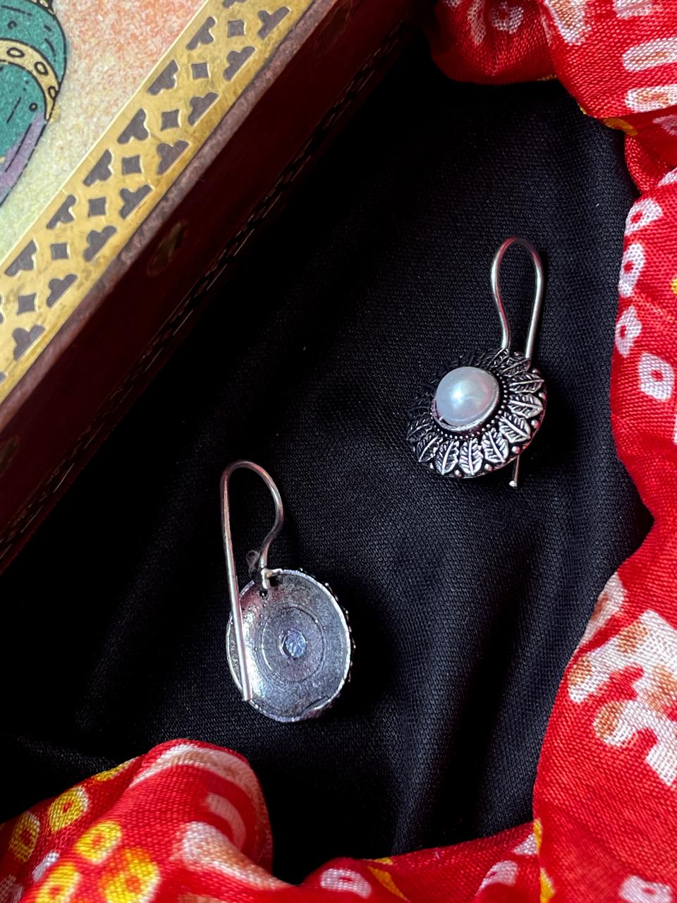 Monalisa Stone Oxidized Casual wear Earring