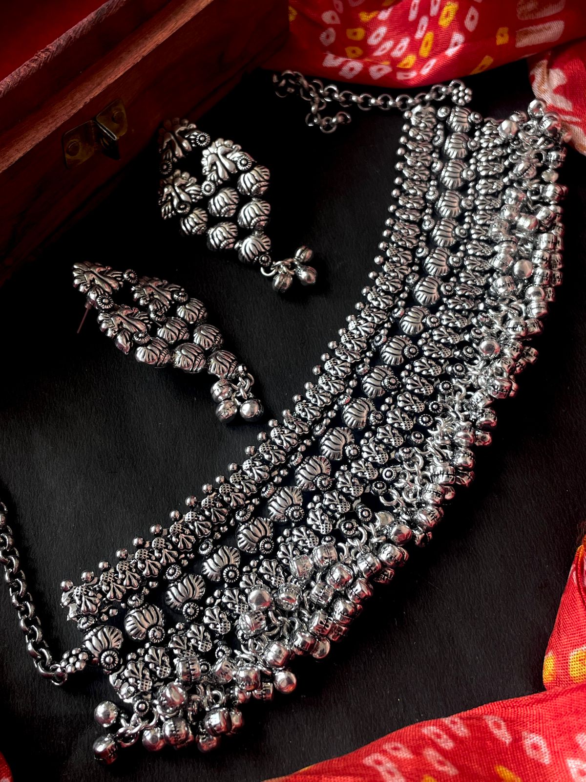 Silver Replica Traditional Partywear Choker with Earring set