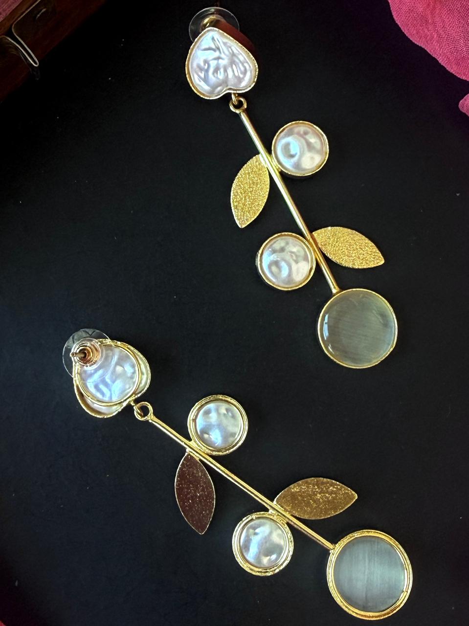 Monalisa Stone Shell Pearl Golden Leaf Earring
