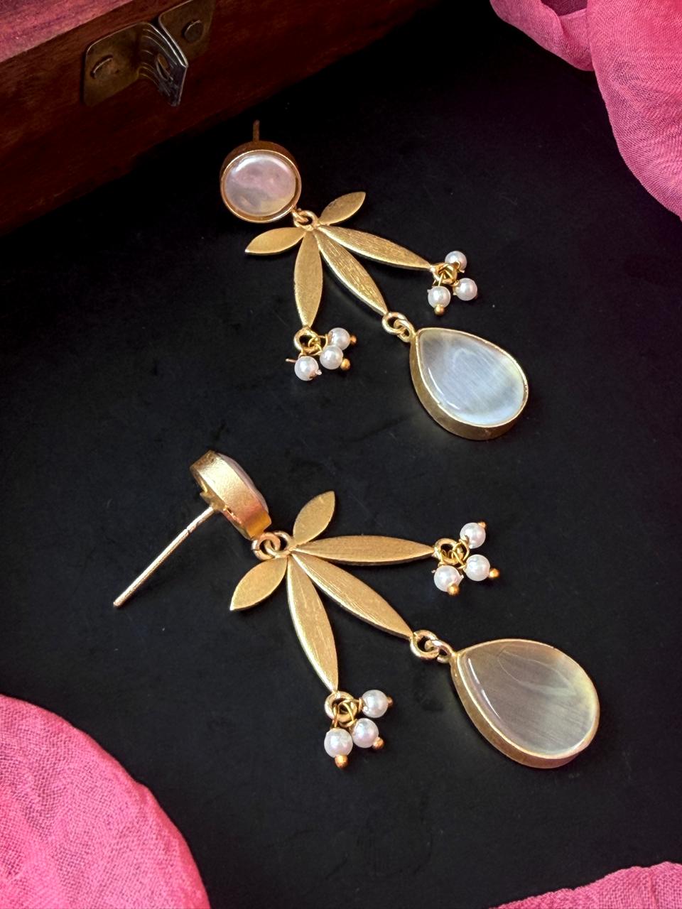 Monalisa Stone Shell Pearl Golden Geometrical Earring