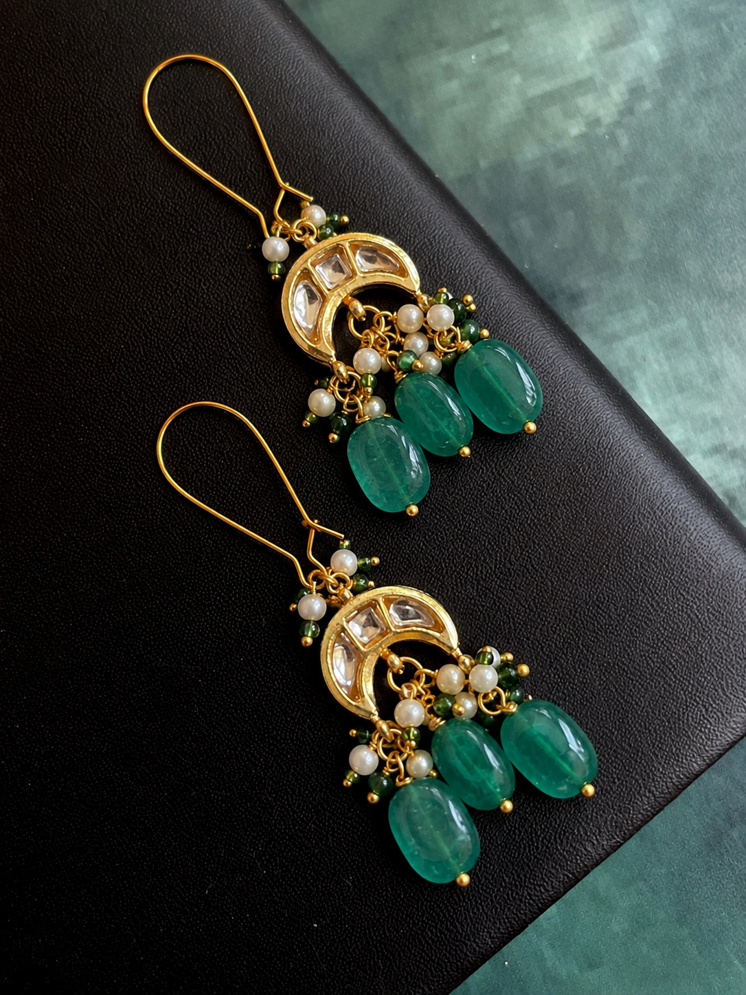 Natural Stones with Kundan Earring