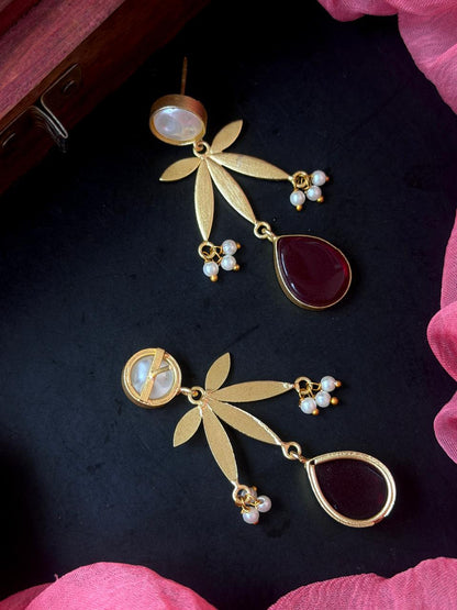 Monalisa Stone Shell Pearl Golden Geometrical Earring