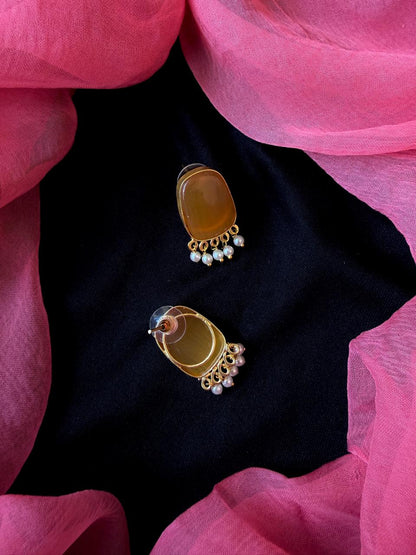 Monalisa Stone with Pearl Pendant chain Necklace and Earring set