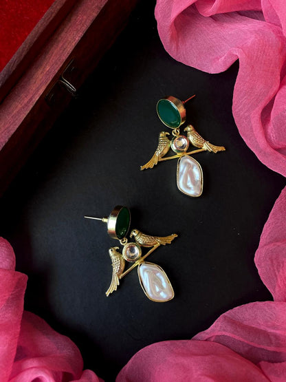 Monalisa Stone Shell Pearl Golden Bird Earring