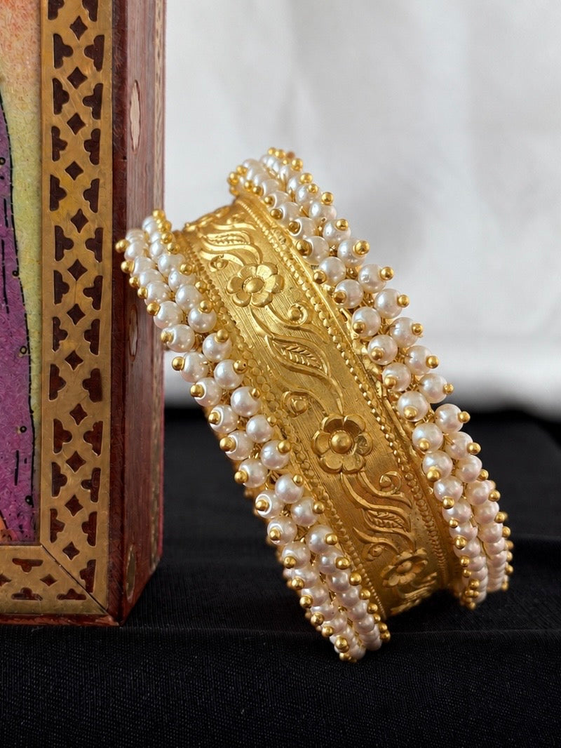 Golden Beaded Openable Kada
